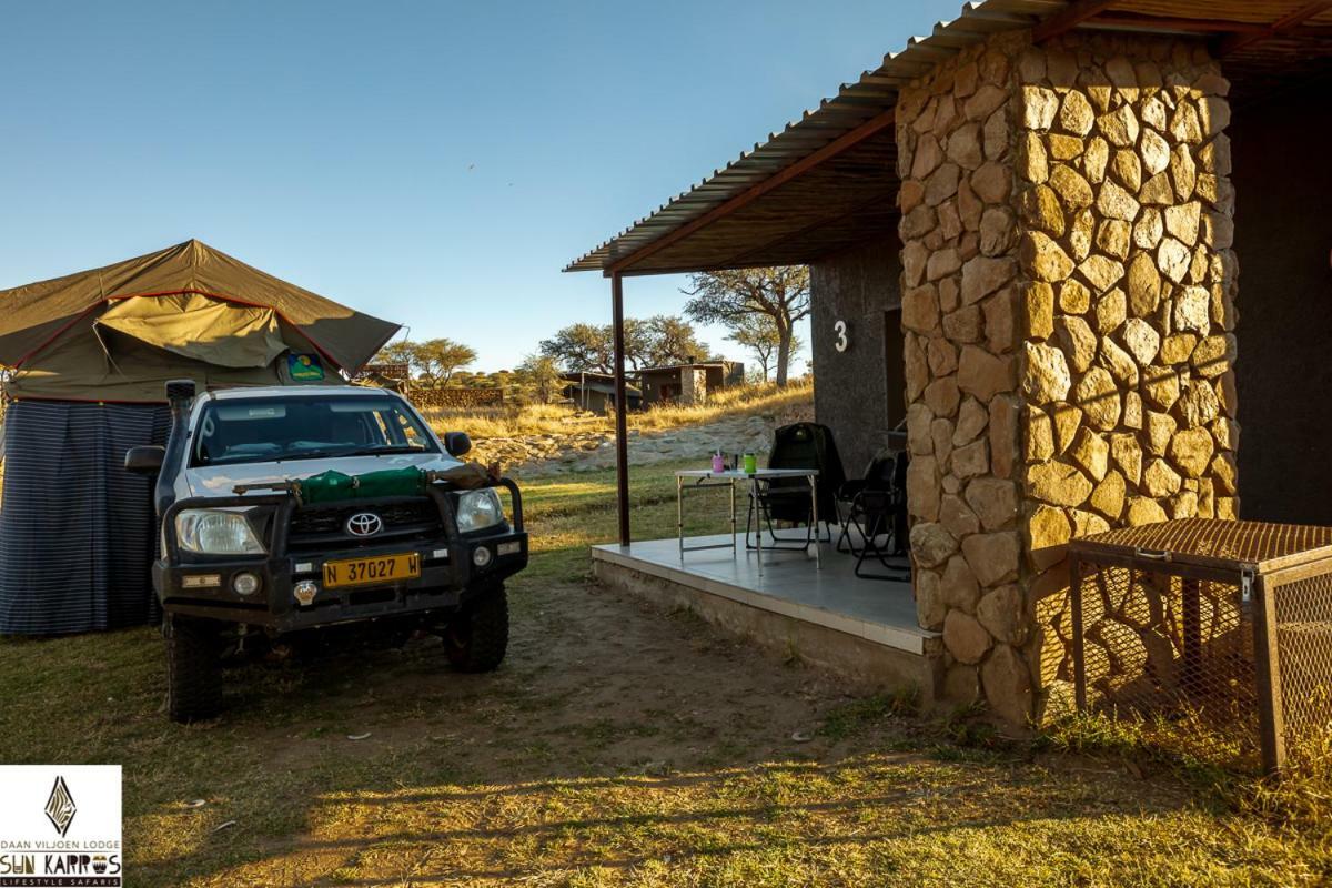 Daan Viljoen Game Lodge Windhoek Exterior foto